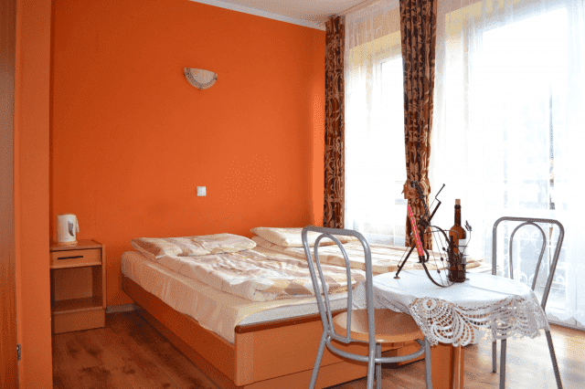 POKOJE GOŚCINNE ZBÓJNIK