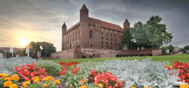 "ZAMEK GNIEW" SP.Z O .O