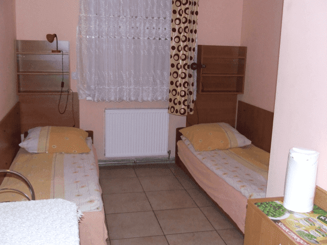 WIESŁAW WIKARSKI USŁUGI TRANSPORTOWO-TOWAROWE AGRO-NOCLEGI