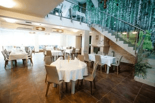 WRÓBLÓWKA Hotel i Restauracja