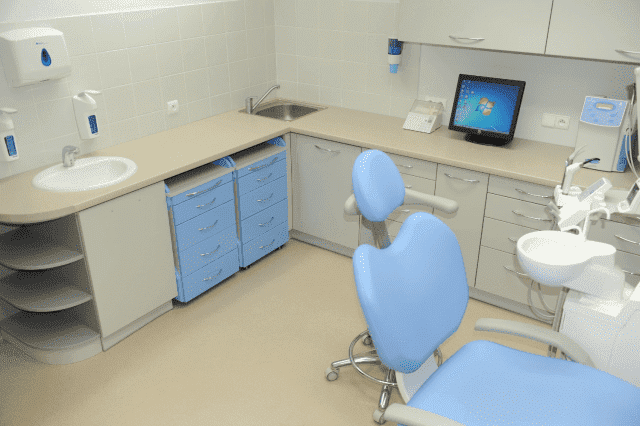 VIP DENTAL PRYWATNA KLINIKA IMPLANTOLOGII I STOMATOLOGII ESTETYCZNEJ