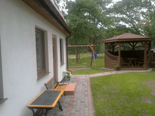 PENSJONAT JAROSŁAWIEC "VILLA POD LASEM"