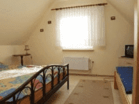 DOMEK KAROLINKA , NOCLEGI, POKOJE GOŚCINNE, KWATERA PRYWATNA LUBAWKA