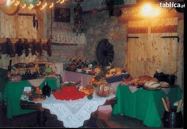 KARCZMA SWOJSKA CHATA