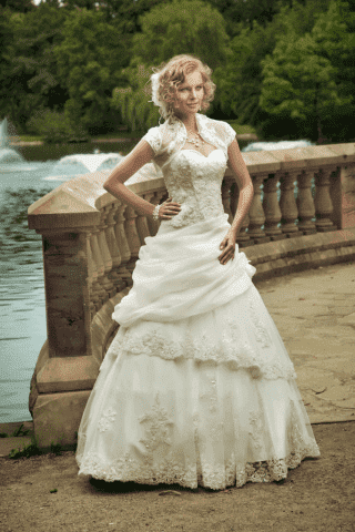 Salon sukien ślubnych UNIQUE