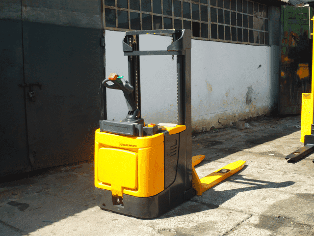   FHU Stakerpol używane wózki widłowe paleciaki elektryczne