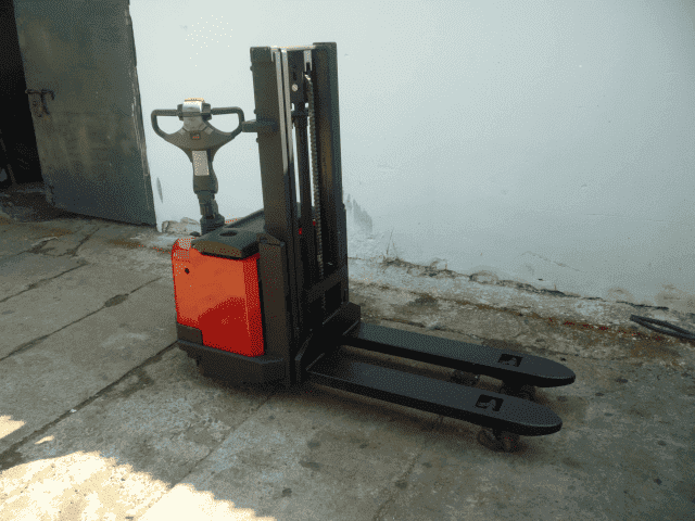   FHU Stakerpol używane wózki widłowe paleciaki elektryczne