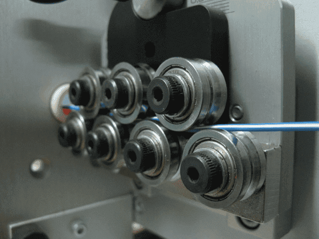 "ROBTRONIK" - WIĄZKI ELEKTRONICZNE Robert Budron