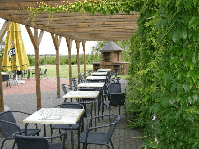 RESTAURACJA "PODRÓŻNIK "