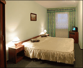 WILLA "REGINA" POKOJE GOŚCINNE, KWATERY PRYWATNE, PENSJONAT. ŚLEDŹ REGINA