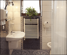 WILLA "REGINA" POKOJE GOŚCINNE, KWATERY PRYWATNE, PENSJONAT. ŚLEDŹ REGINA