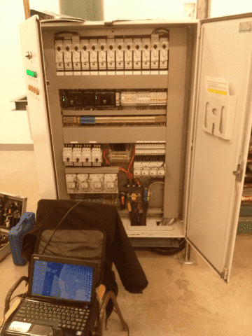     Chłodnictwo, Klimatyzacja, 
Naprawa Maszyn Elektrycznych 
                Piotr Grzechnik
(dawniej RANGIFIER)