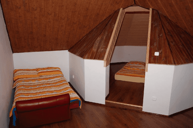 POKOJE GOŚCINNE RENATA I KRZYSZTOF GĄSKA-BEREZKA