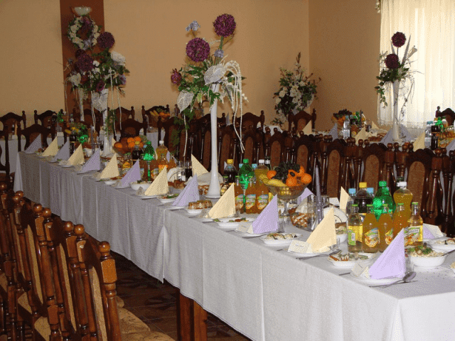 RESTAURACJA "POD KOGUTEM" TOMASZ NIERADKA I JERZY NIERADKA