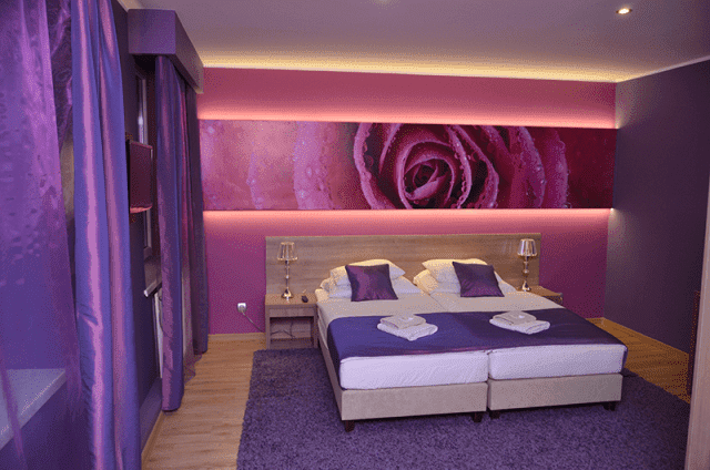 RESTAURACJA "POD KOGUTEM" TOMASZ NIERADKA I JERZY NIERADKA