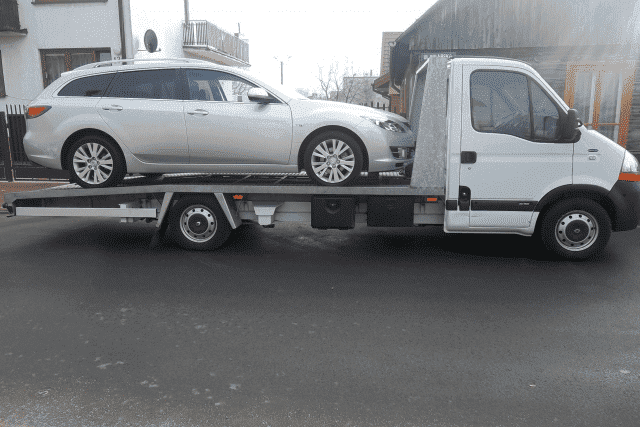 Zakład Mechaniki i Diagnostyki Samochodowej Paweł Śliż