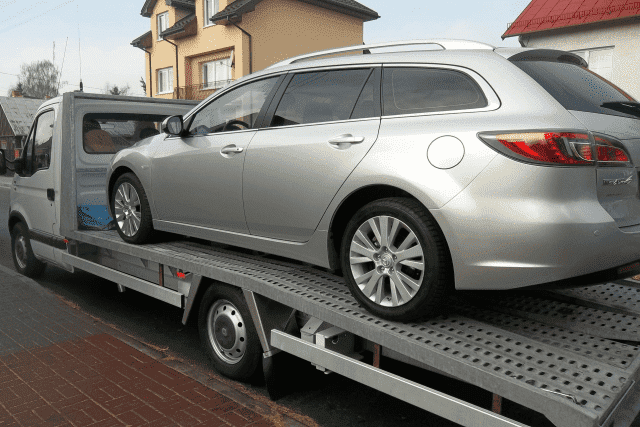 Zakład Mechaniki i Diagnostyki Samochodowej Paweł Śliż