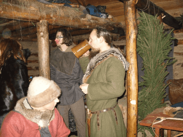 Białogród-osada warowna z Xw.