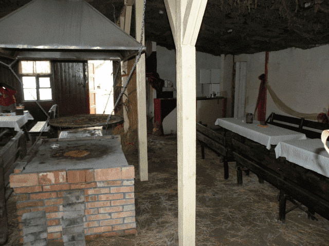 OŚRODEK WYPOCZYNKOWY "OMEGA"