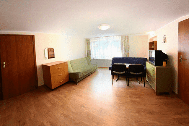 Mieszkania samodzielne oraz pokoje  w domu jednorodzinnym