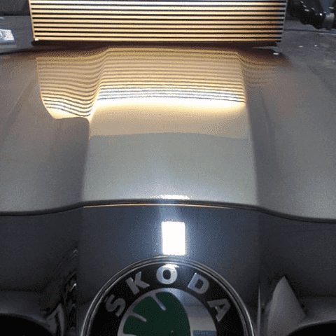 Usuwanie wgnieceń i renowacja reflektorów