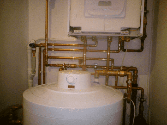 Instalacje wodno-kanalizacyjne, c.o. i gazowe. Mieczysław Najwer