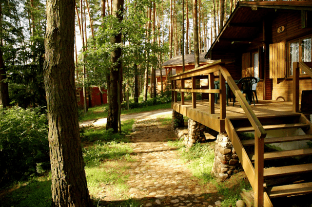 RYSZARD SZKUTNIK "LUBIE" OŚRODEK WYPOCZYNKOWY