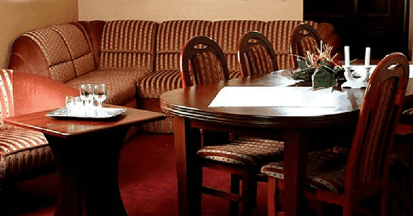 Liliowy Dworek- Dom Opieki Dla Osób Starszych