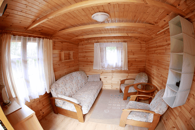 WYPOCZYNEK MAZURY
* czarter jachtów
* spływy kajakowe Sapiną
* domki letniskowe nad jeziorem
