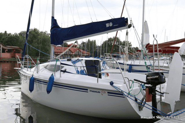 WYPOCZYNEK MAZURY
* czarter jachtów
* spływy kajakowe Sapiną
* domki letniskowe nad jeziorem
