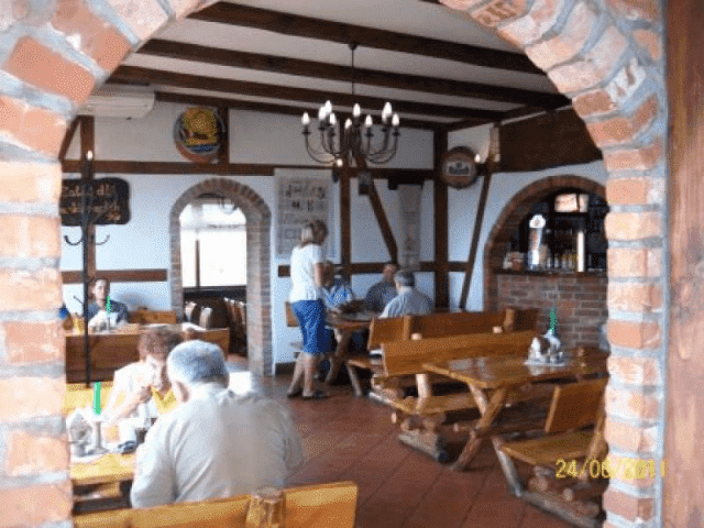 Karczma " KRZEWI  RÓG"