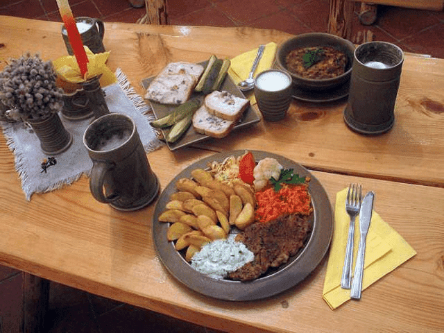 Karczma " KRZEWI  RÓG"