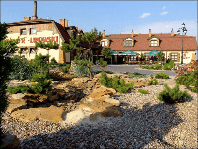 Hotel-Restauracja Dwór Lwowski ***