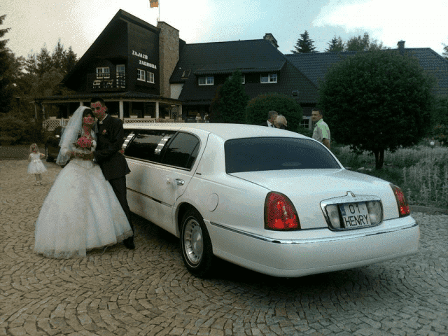  "HENRY"USŁUGI AUTOKAROWE PERWIZNY HENRYK