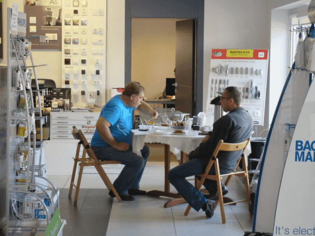 PPHU ELEKTROHURT Jacek Połczyński