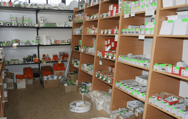 "Elektro"-system Ekiel Stanisław
Hurtownia artykułów "Elektro-hurt" Teresa Ekiel