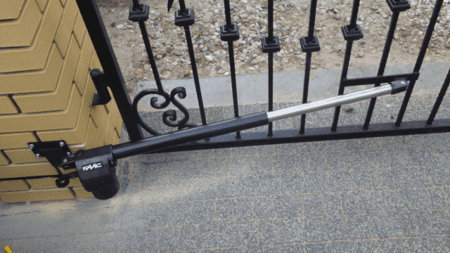 "E-MONTER" Napędy do bram, szlabany, Bramy garażowe , Domofony, Wideo domofony 