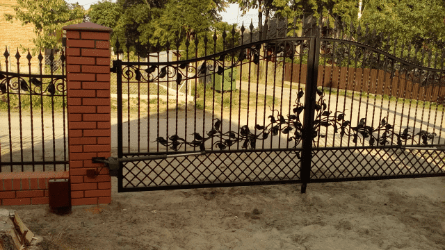 "E-MONTER" Napędy do bram, szlabany, Bramy garażowe , Domofony, Wideo domofony 