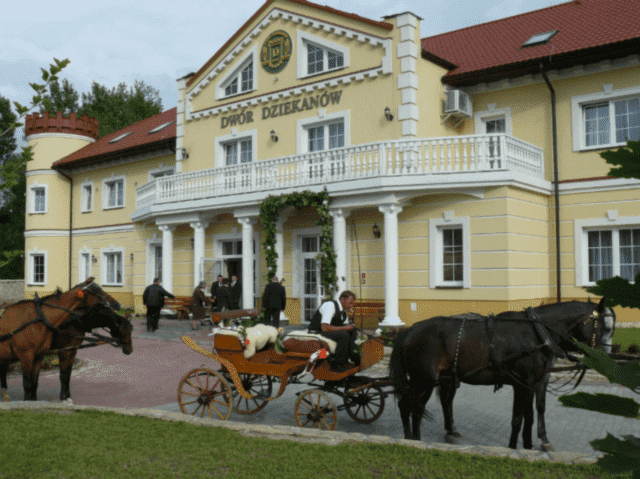 Dwór Dziekanów