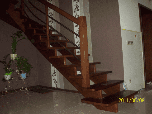 "DREWMIR" 
Zakład Stolarski 
Mirosław Patrzykąt 