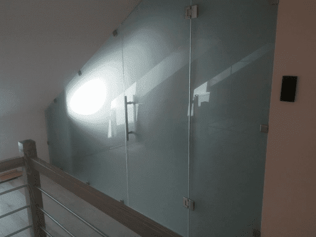 Domo Szklarz Rafał Krakowski. Lustra, zabudowy szklane.