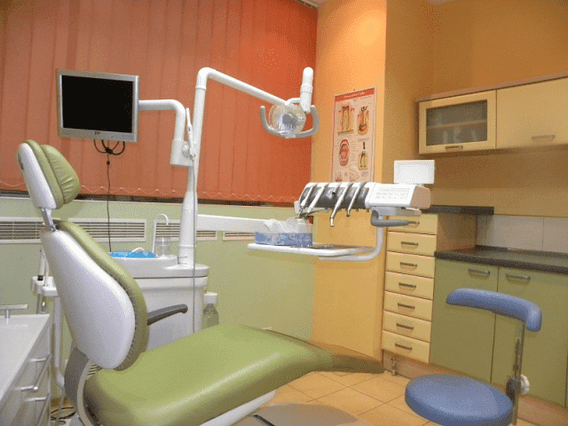 "Lux - Dent" NZOZ Pełen zakres usług stomatologicznych i protetycznych 