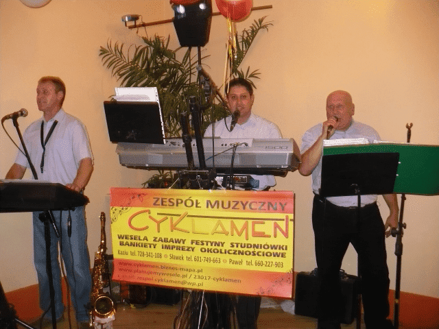 ZESPÓŁ MUZYCZNY "CYKLAMEN"