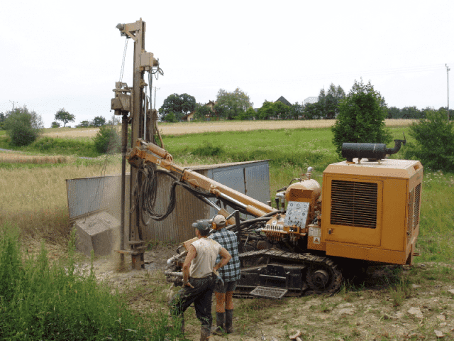 AQUASEJSMIKA BOGDAN FLAK