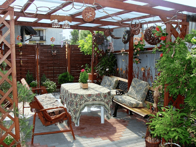 DOM W KRYNICY MORSKIEJ
Anna Korzeń