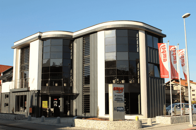 P.H."Amper" Sp.j. Maria Ross, Jerzy Basiński