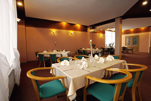 Hotel i Biuro Turystyki "Albatros"