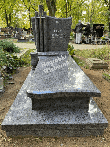 Graniteks Kamieniarstwo, Nagrobki Poznań
