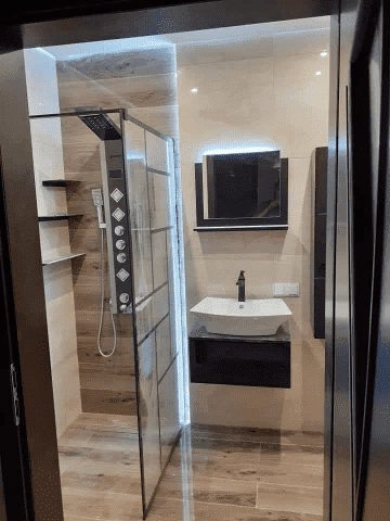 Gris-Bud Damian Jonkisz