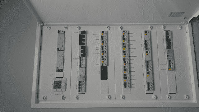 P.U.H. ELEKTROINSTAL IRENEUSZ WILCZAK